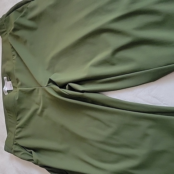🦋RETROLOGY woman's joggers, straight leg Olive green wide elastic waistband SZ M - Picture 14 of 16